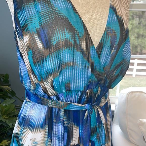 Apostrophe Blue and Cream Patterned Maxi Dress - Picture 7 of 10